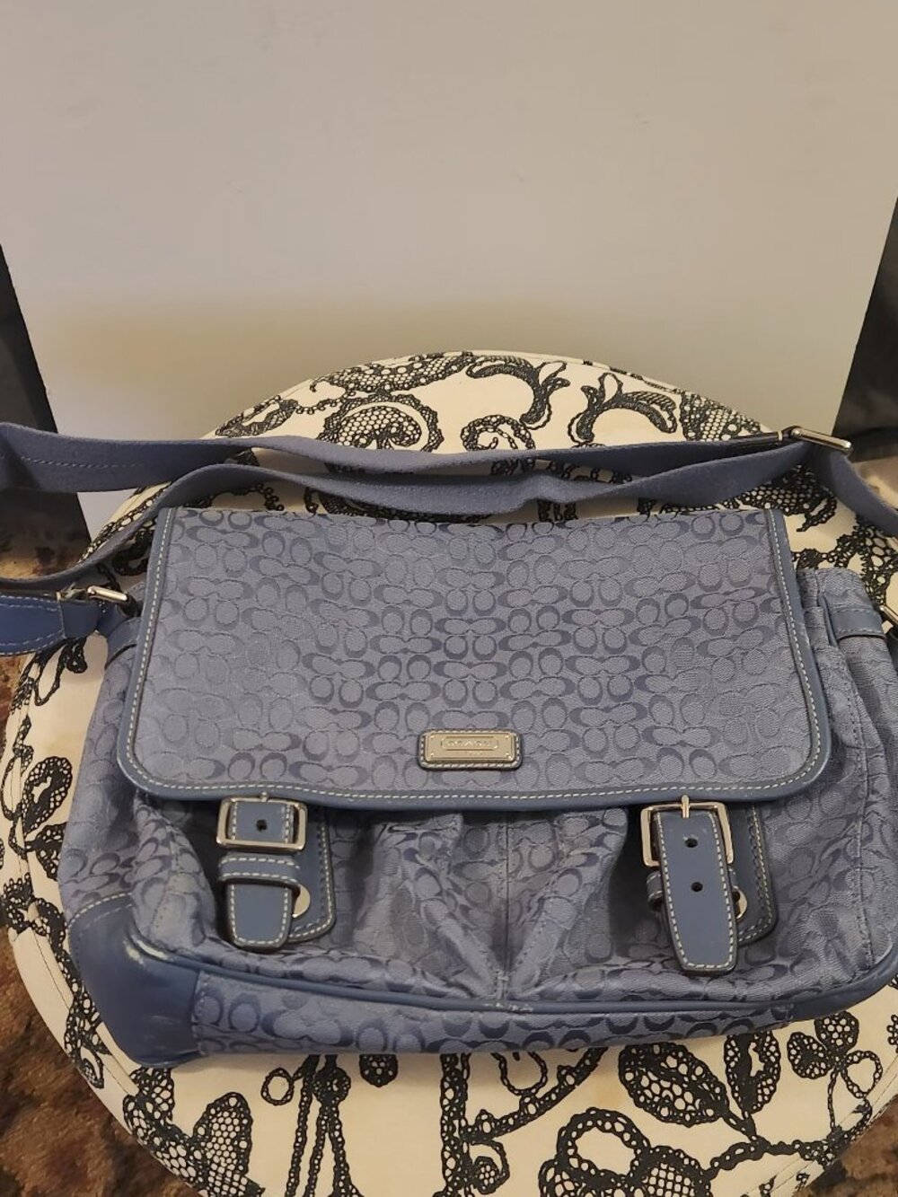Coach Signature Messenger Crossbody